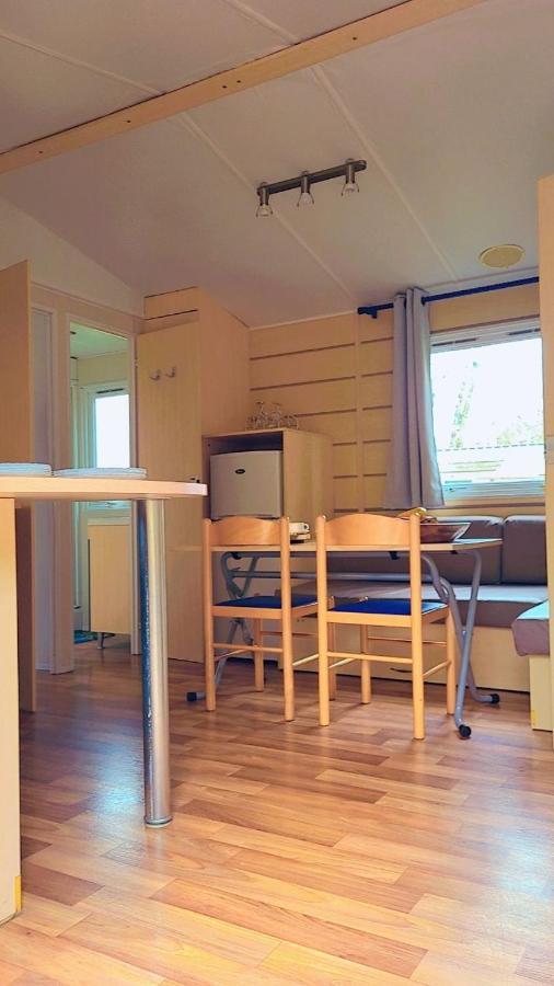 Camping Marvilla Parks -Parc Des Roches 91530 Saint-Cheron Bagian luar foto