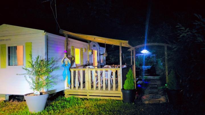 Camping Marvilla Parks -Parc Des Roches 91530 Saint-Cheron Bagian luar foto