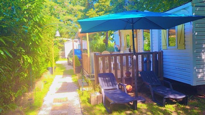 Camping Marvilla Parks -Parc Des Roches 91530 Saint-Cheron Bagian luar foto